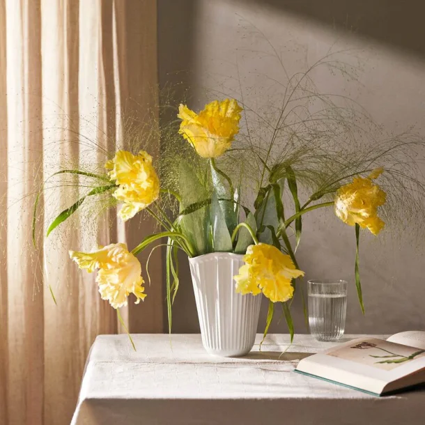 Khler Hammershi Unfold Vase  Elegance i Hver Fold