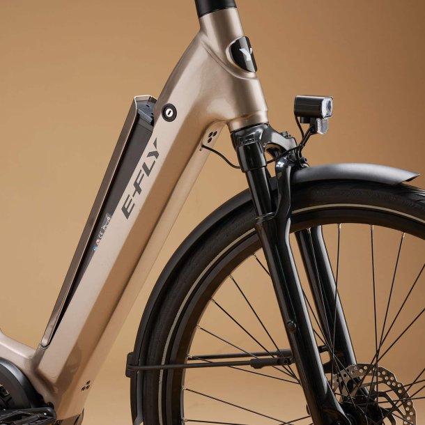 E-FLY Rhea Mocha Grey Metallic � Eksklusiv elcykel med automatisk gear | Vildbjerg Cykler