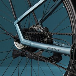 E-FLY EOS Herre Galaxy Grey Metallic � Stilren elcykel med remtr�k | Vildbjerg Cykler