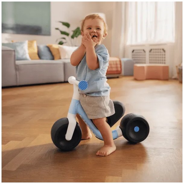 woom WOW L�becykel � Selvbalancerende L�becykel til de Mindste - Farve: Dreamy Sky